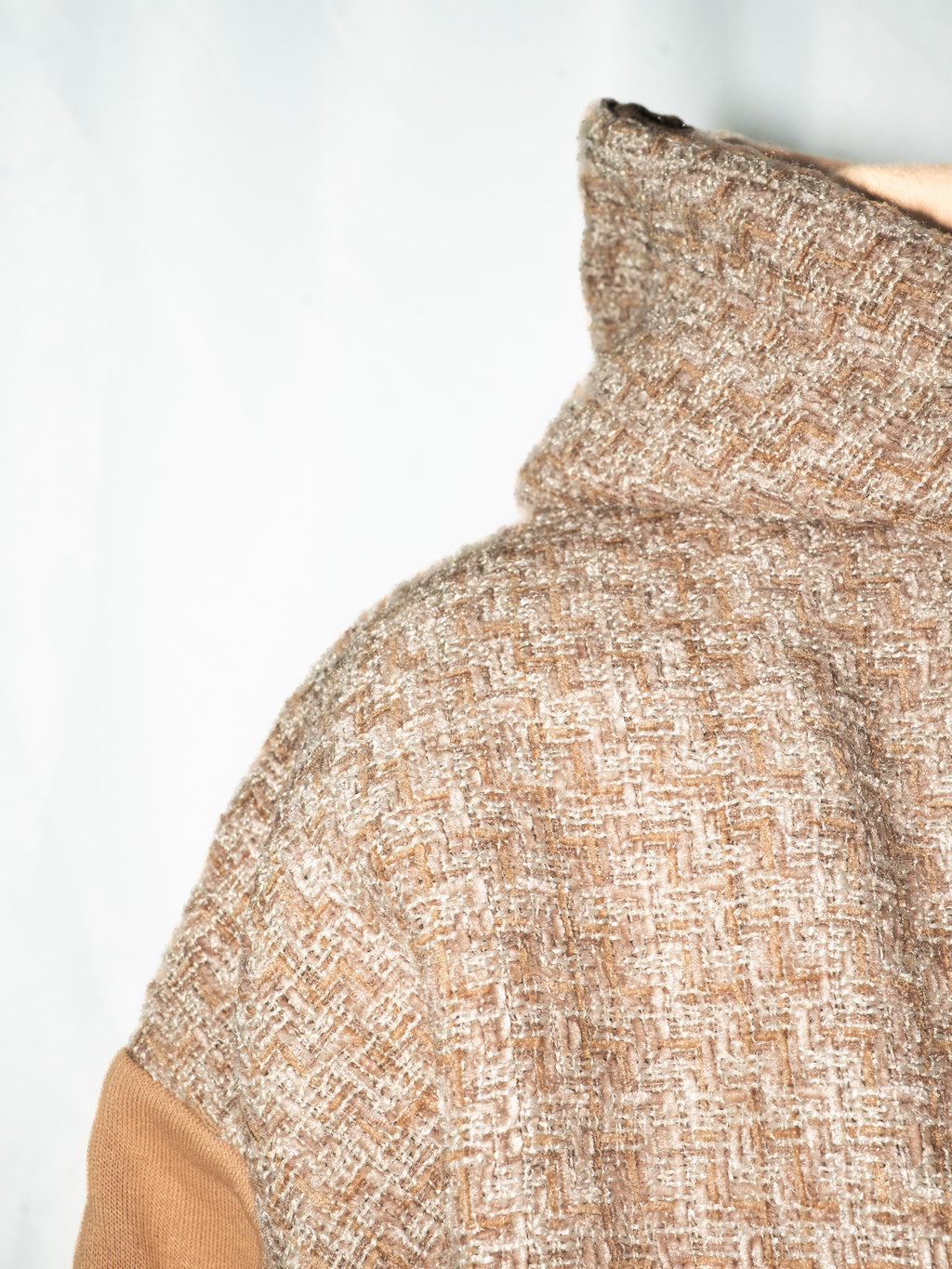 Schwarzer Tweed-Hoodie